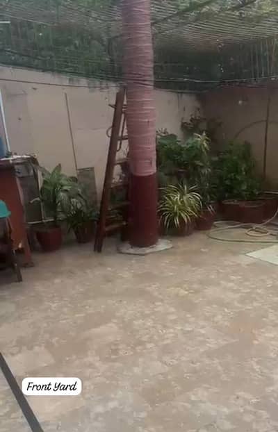North karachi Sector 5M, 400sq, G + 2 building 100ft Road For sale.