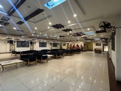 Gujranwala main GT road 106 malra building for rent