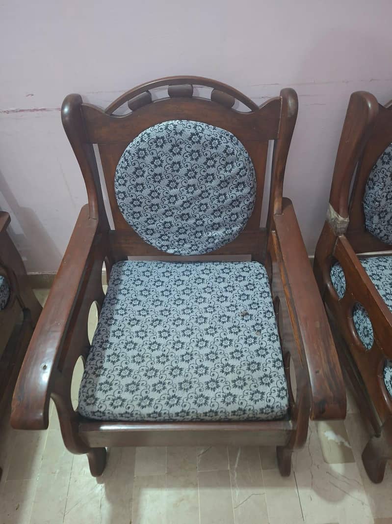5 seater sofa with table 3
