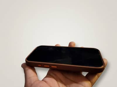Apple iPhone 17 Pro 1TB Non pta Cosmic Orange Now available