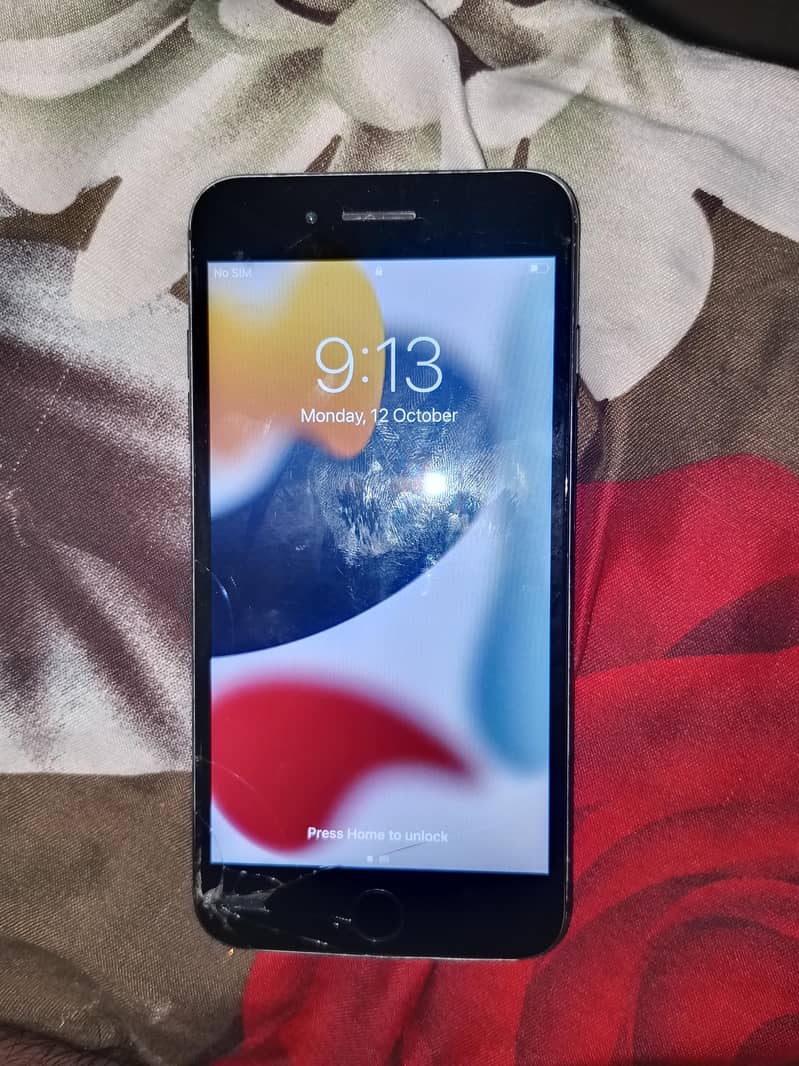 Apple iPhone 7 Plus 5