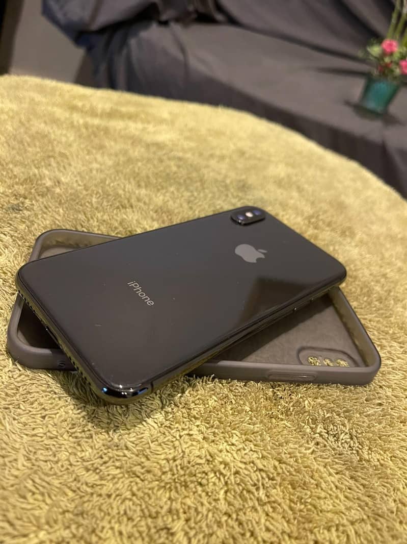 Apple iPhone X 0