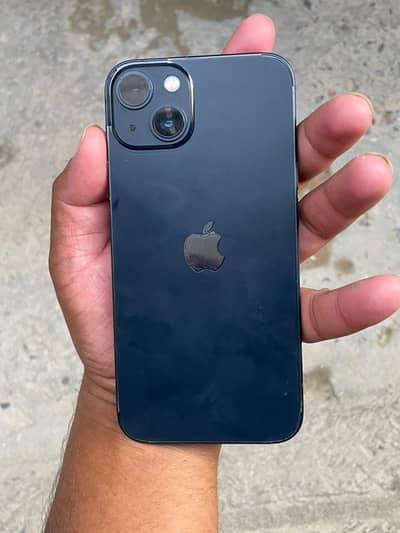 Apple iPhone 13