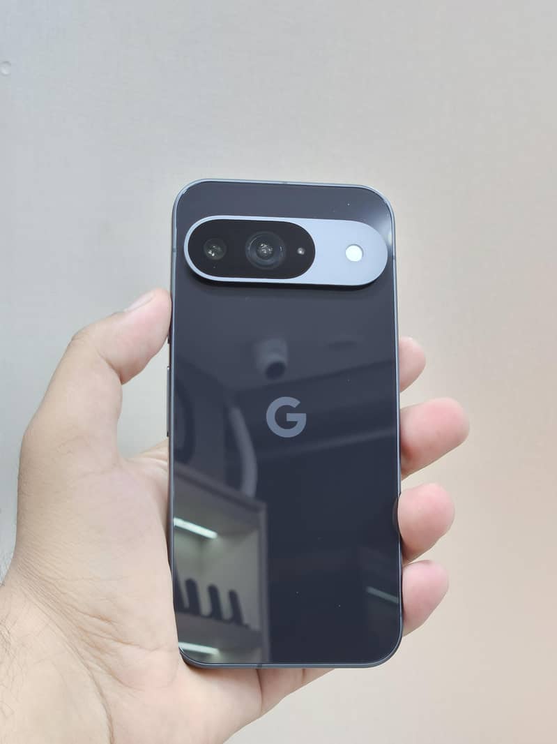 Google Pixel 9 4