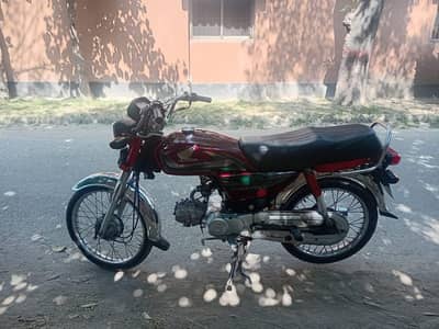 honda cd 70 like a New bike
