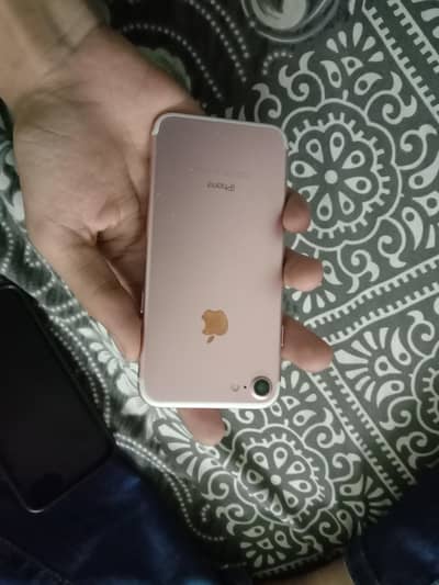 Apple iPhone 7