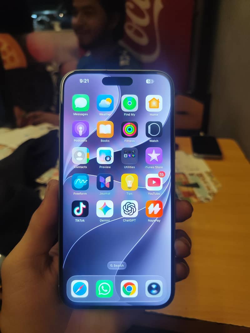 Apple iPhone 15 plus 0
