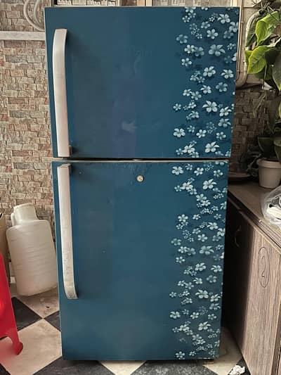 Medium size Fridge for sale | Hrf 300 | +92 308 7333320