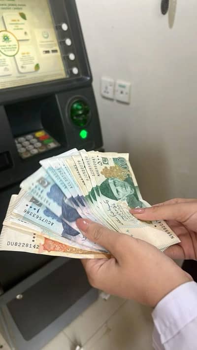 مجھے ایسے لوگوں کی ضرورت ہے جو گھر بیٹھ کر پیسہ کمانا چاہتے ہیں