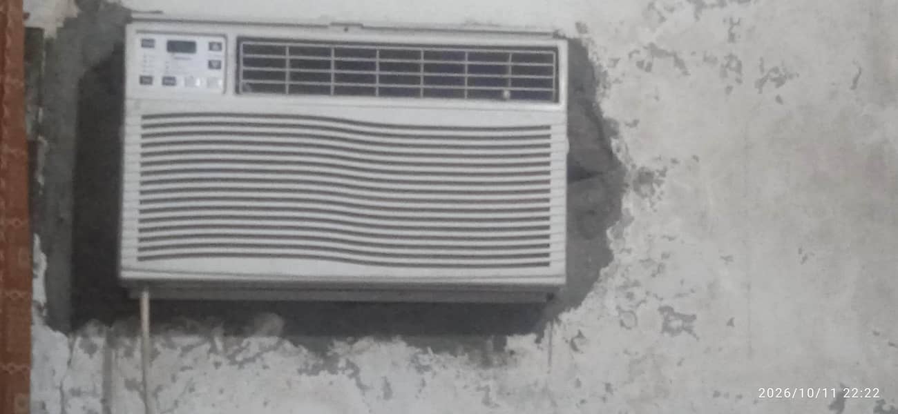 window split AC with inverter 7