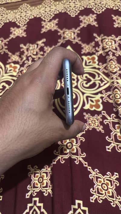 Apple iPhone 14