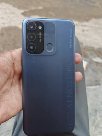 Tecno Spark 8C