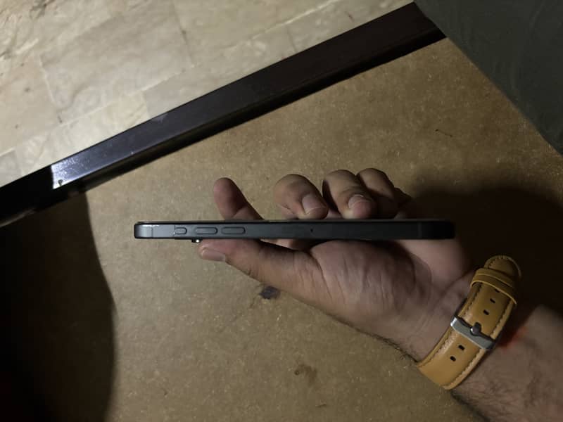 Apple iPhone 15 Pro Max 3
