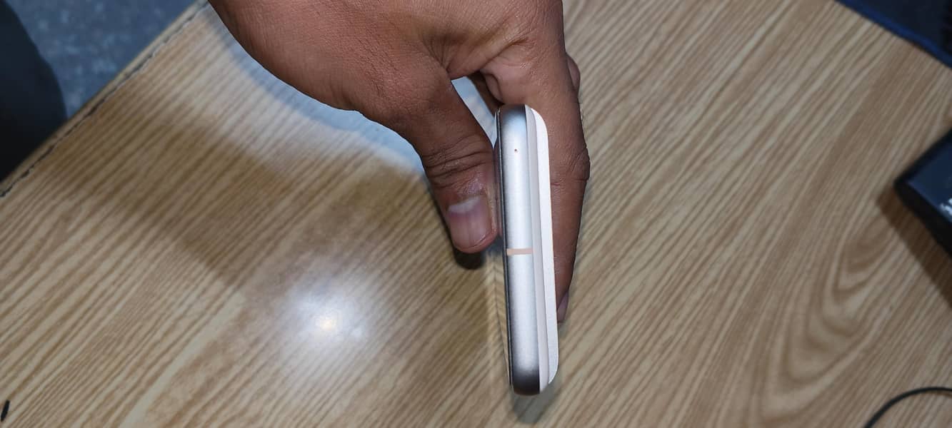 Google Pixel 8 3