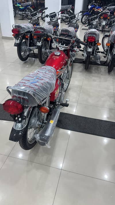 New Honda CD 125 Red Most Demanded