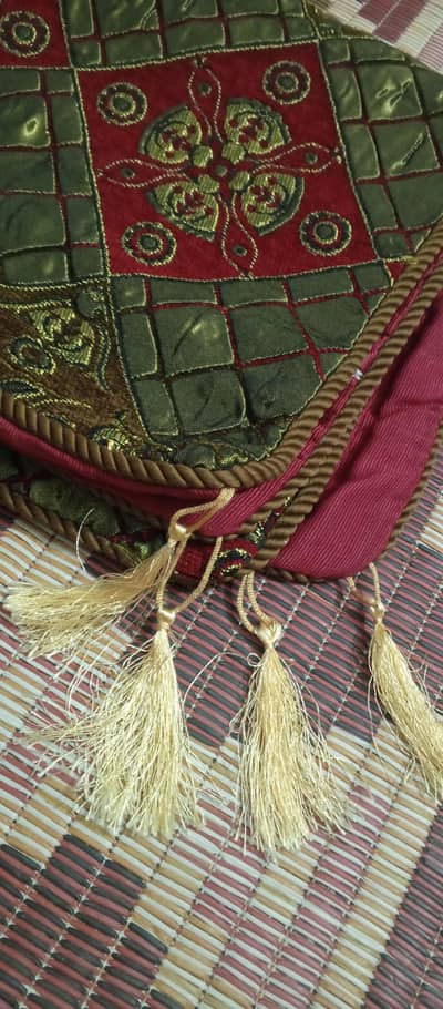 Bridal cushion set new