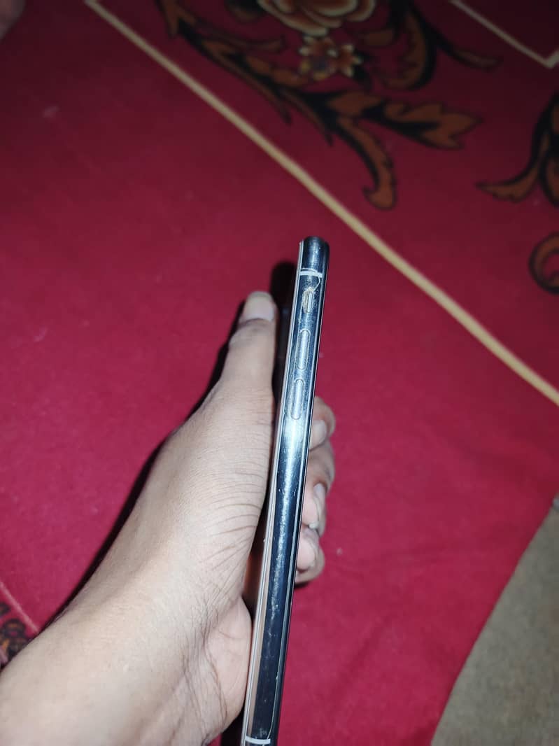 Apple iPhone X 5