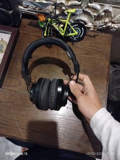 NIA Bluetooth headphones fully working