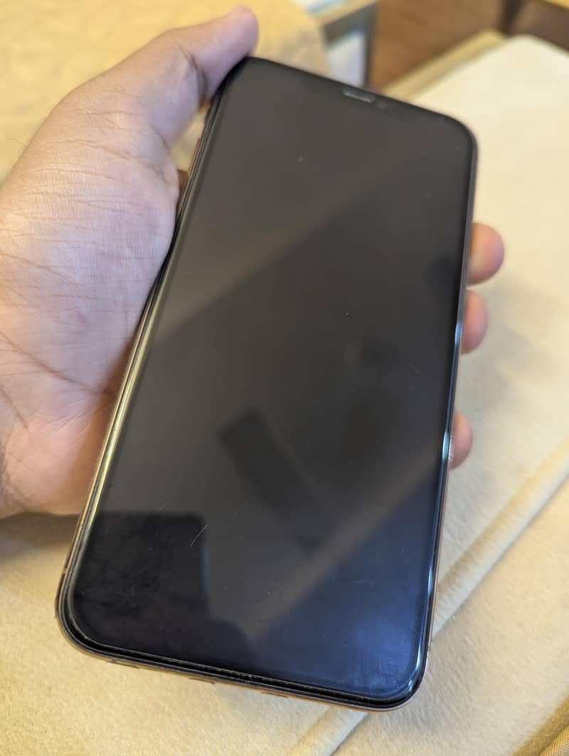 Apple iPhone 11 Pro Max 1