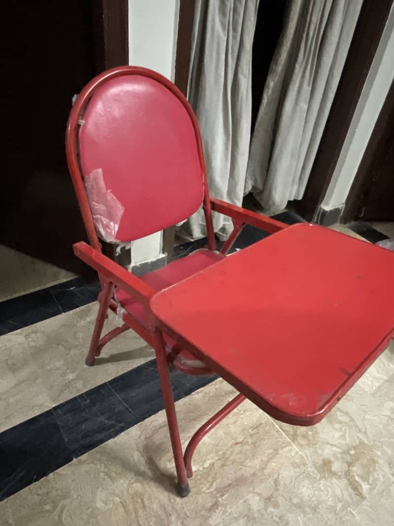 Comfortable study table chair. 0