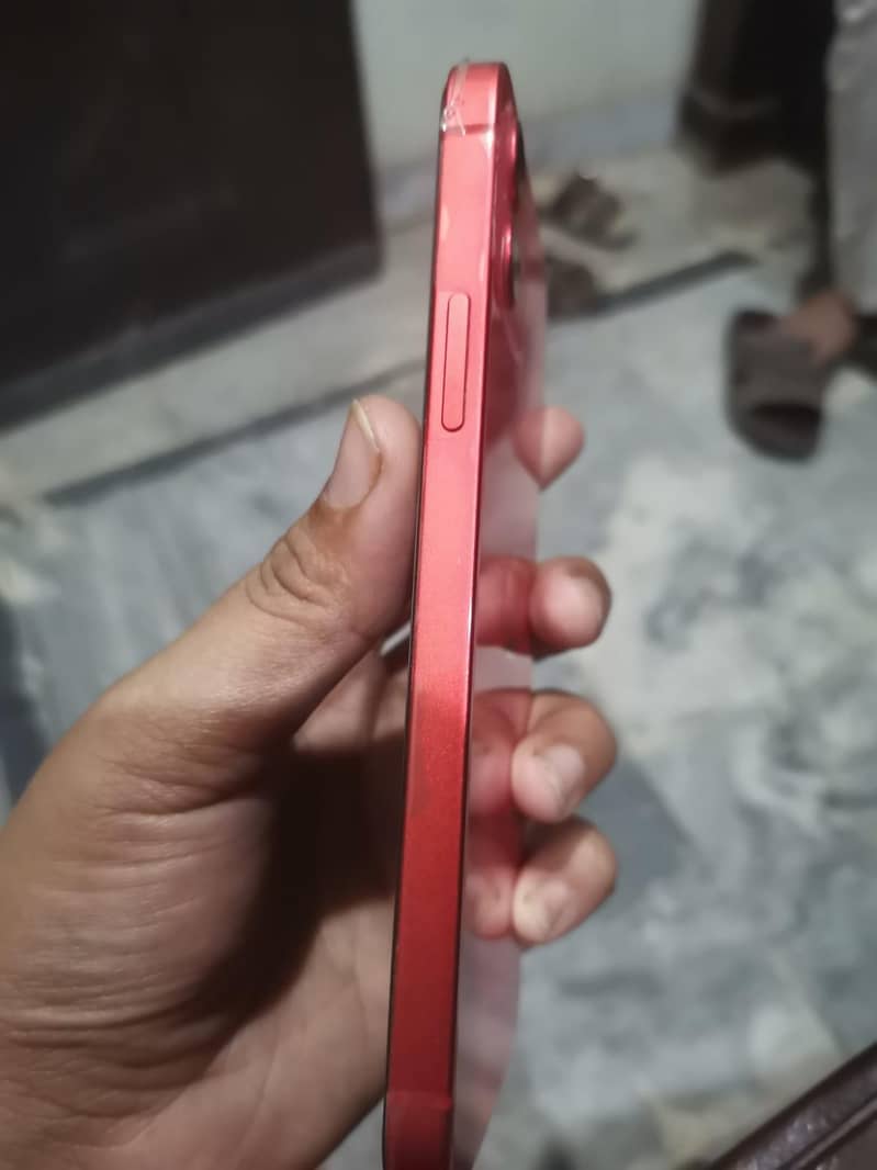 Apple iPhone 12 4