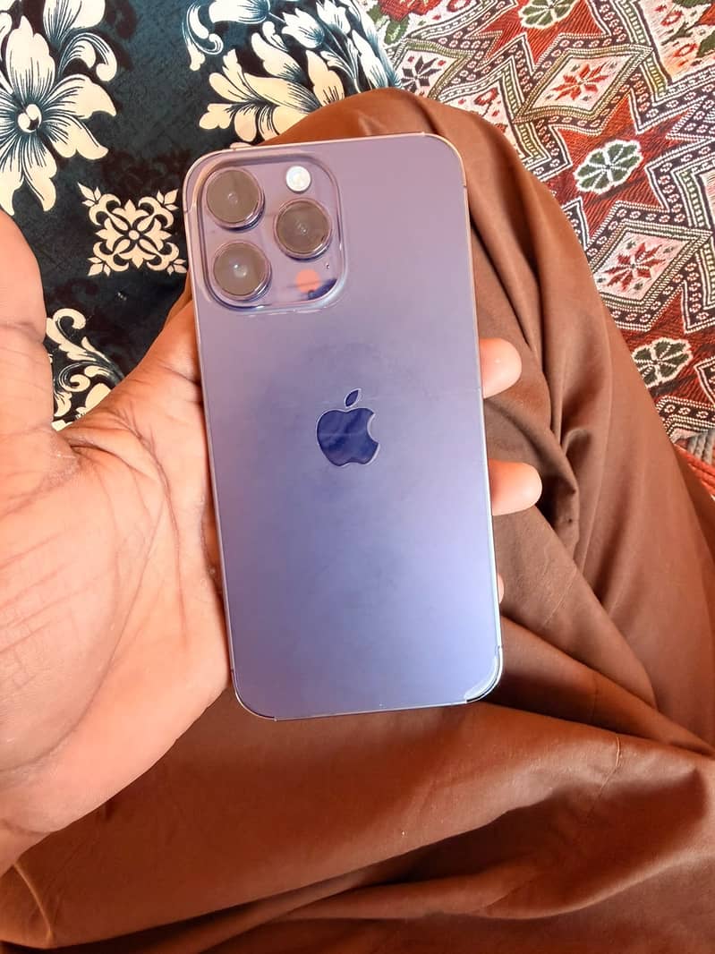 Apple iPhone 14 Pro Max 0