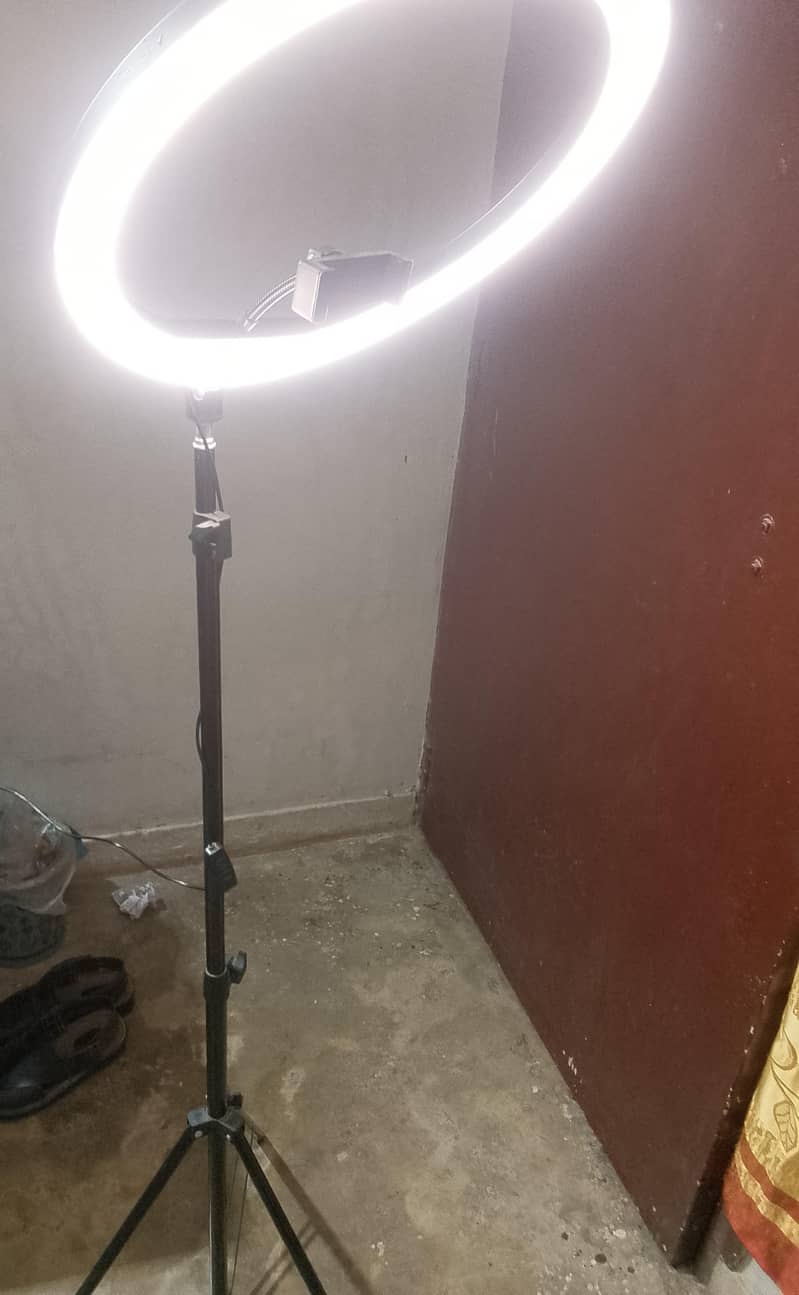 Tripod stand with ring light box pack 1