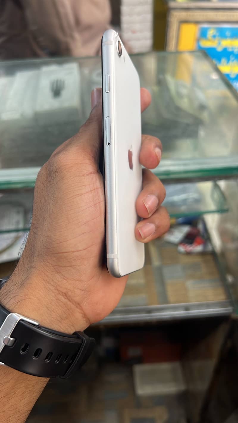 Apple iPhone SE 1