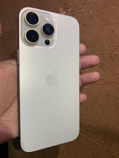 Apple iPhone 16 Pro Max