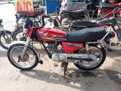 Honda CG 125 2016/17 ALMOST ORIGINAL CONDITION
