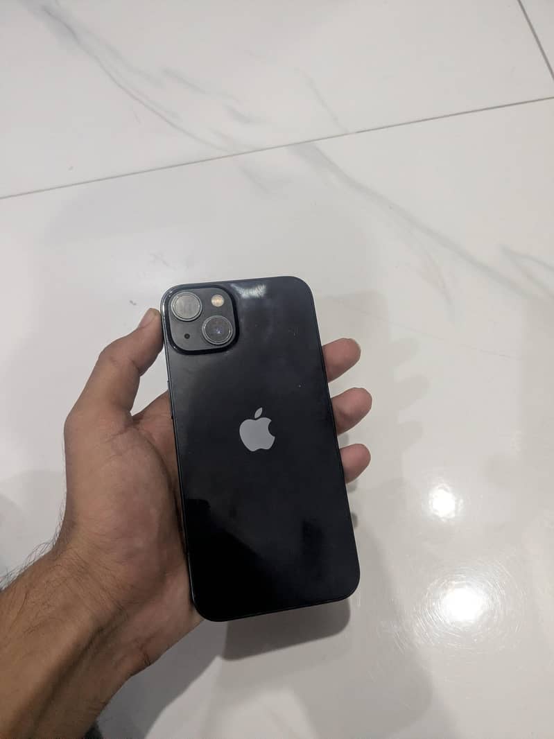 Apple iPhone 13 0