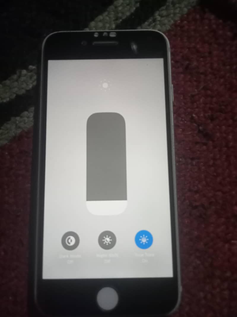 Apple iPhone 8 4