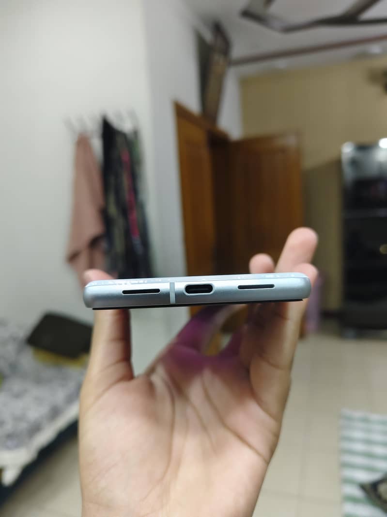Google Pixel 7 6
