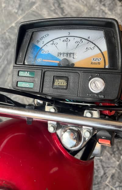 hispeed ha 25/model ha only 4thousand driven ha /number ni laga ho ha