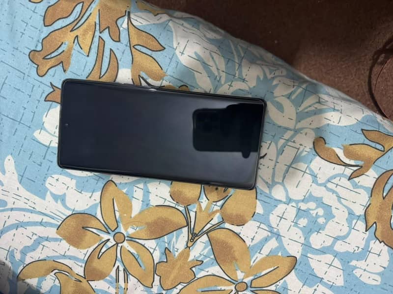 Tecno CAMON 40 Pro 3