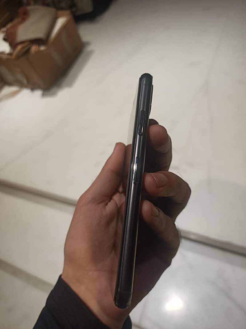 Apple iPhone X 2