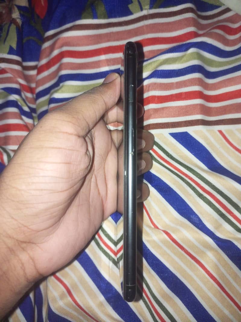 Apple iPhone 7 Plus 2