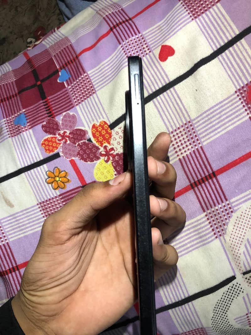 Xiaomi POCO C75 3