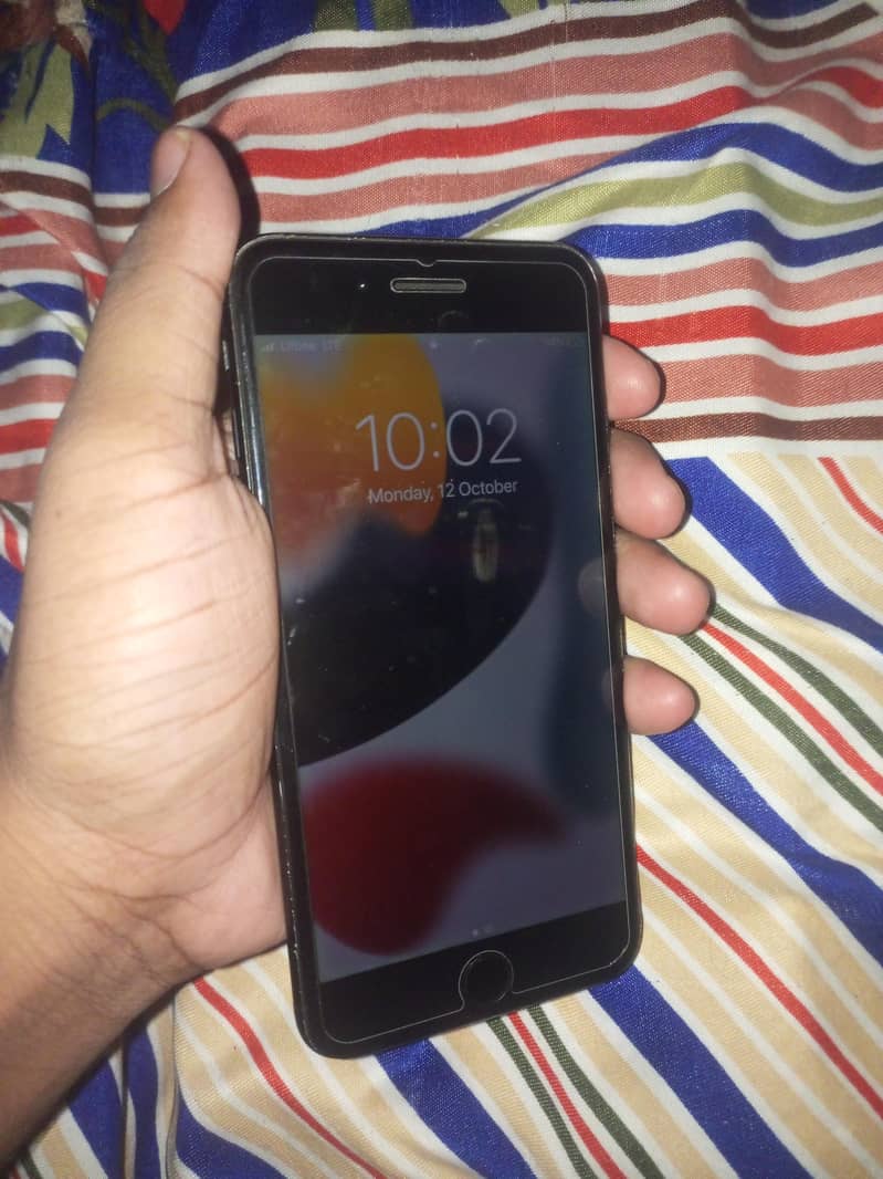 Apple iPhone 7 Plus 3