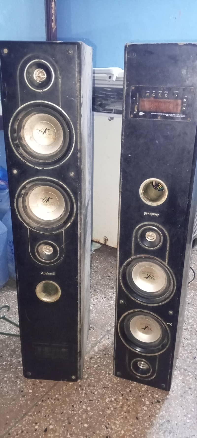 AUDIONIC TWIN TOWER 7.7 1