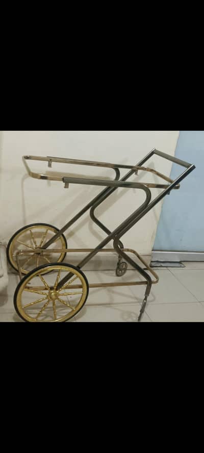 tea trolley with two glass upper and lower