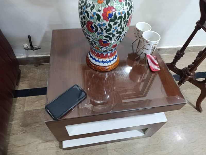 Center Table 6