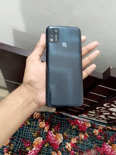 Infinix Hot 10 Play 4/64 GB complete box