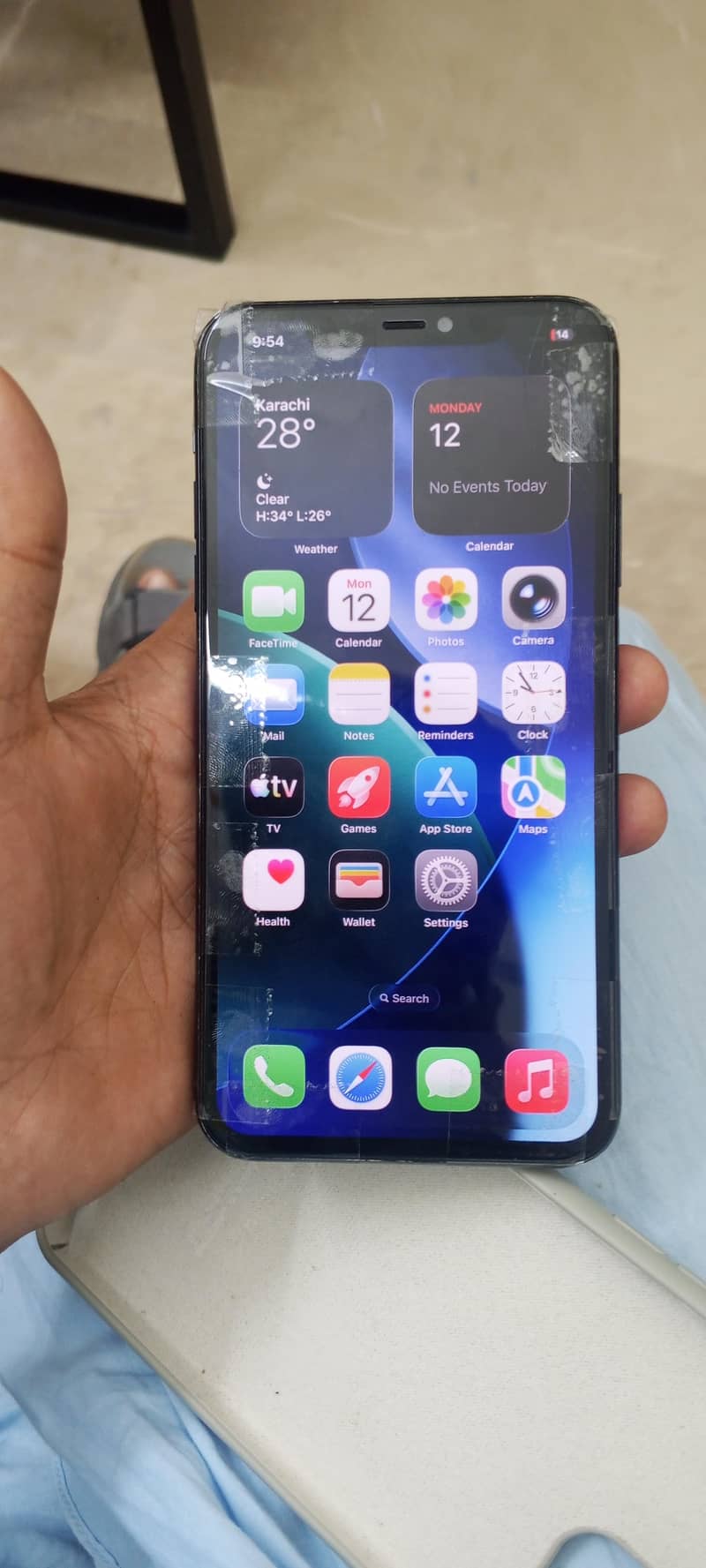 Apple iPhone 11 Pro Max 1