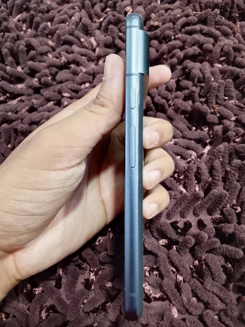 Google Pixel 8 3