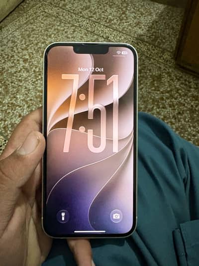 Apple iPhone 14