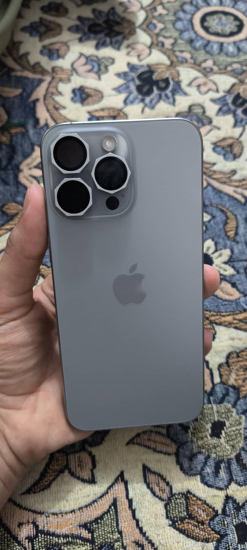 Apple iPhone 15 Pro Max 2