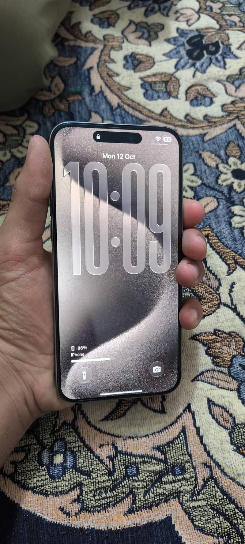 Apple iPhone 15 Pro Max 6
