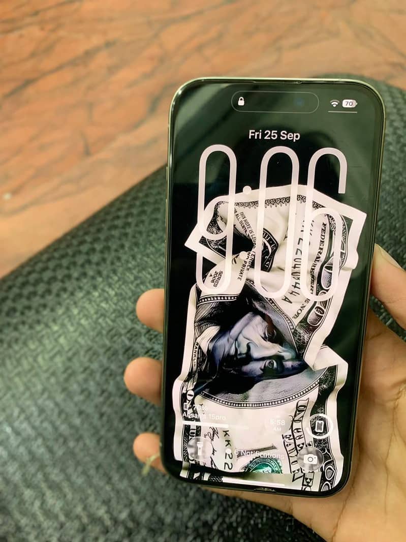 Apple iPhone 15 Pro 1