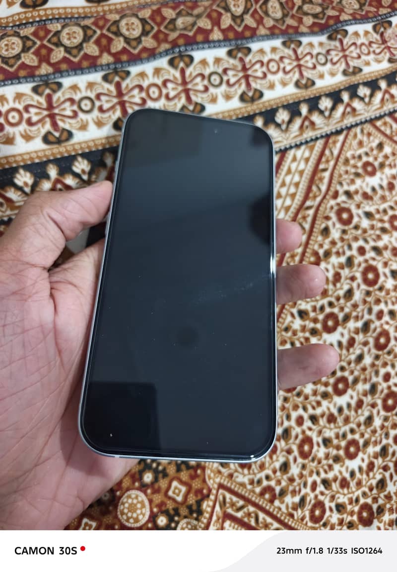 Apple iPhone 15 2